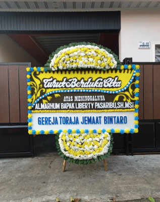 Papan Bunga Duka di Tambang Ayam